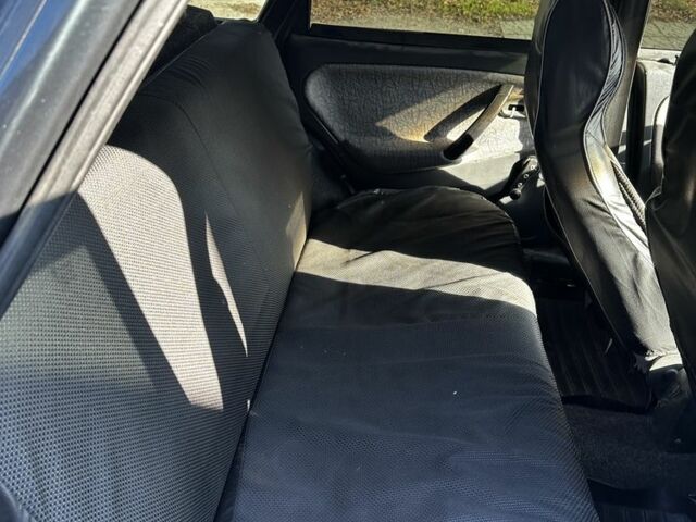 Зелений ВАЗ 2115 Самара, об'ємом двигуна 1.6 л та пробігом 190 тис. км за 2000 $, фото 7 на Automoto.ua