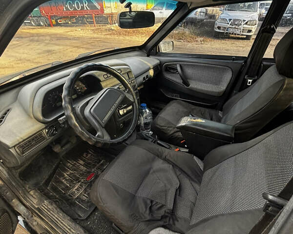 Зеленый ВАЗ 2115 Самара, объемом двигателя 1.6 л и пробегом 163 тыс. км за 1700 $, фото 12 на Automoto.ua