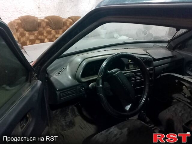 Зеленый ВАЗ 2115 Самара, объемом двигателя 1.6 л и пробегом 210 тыс. км за 500 $, фото 1 на Automoto.ua