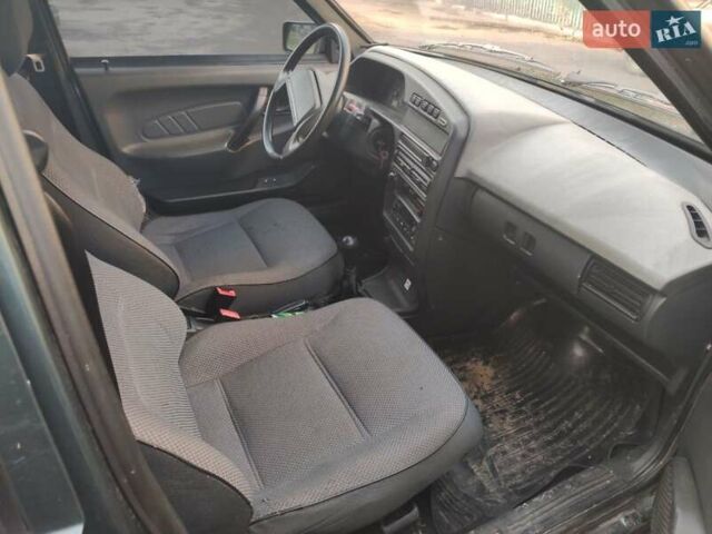 Зелений ВАЗ 2115 Самара, об'ємом двигуна 1.6 л та пробігом 150 тис. км за 1500 $, фото 7 на Automoto.ua