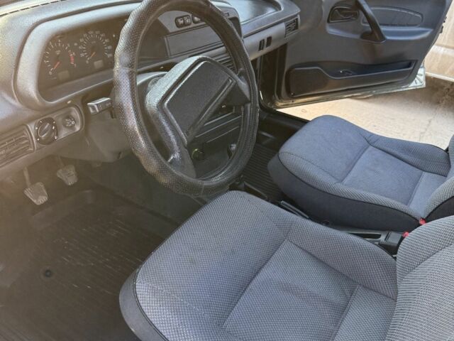 Зелений ВАЗ 2115 Самара, об'ємом двигуна 1.6 л та пробігом 170 тис. км за 2505 $, фото 9 на Automoto.ua