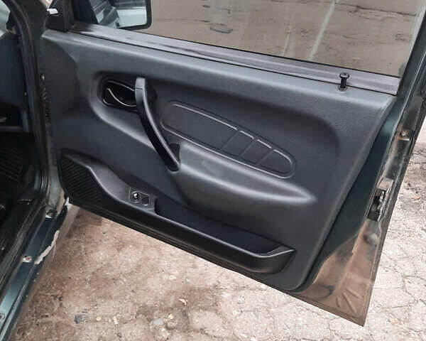 Зелений ВАЗ 2115 Самара, об'ємом двигуна 1.6 л та пробігом 250 тис. км за 2400 $, фото 15 на Automoto.ua