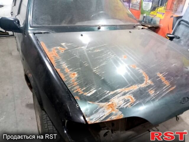 Зеленый ВАЗ 2115 Самара, объемом двигателя 1.6 л и пробегом 210 тыс. км за 500 $, фото 6 на Automoto.ua