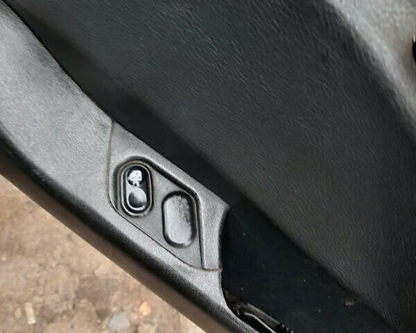 Зелений ВАЗ 2115 Самара, об'ємом двигуна 1.6 л та пробігом 250 тис. км за 2400 $, фото 17 на Automoto.ua