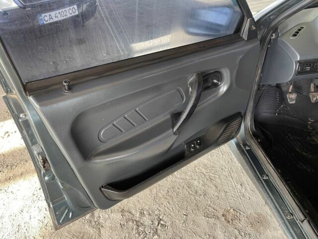 Зеленый ВАЗ 2115 Самара, объемом двигателя 1.6 л и пробегом 155 тыс. км за 714 $, фото 6 на Automoto.ua