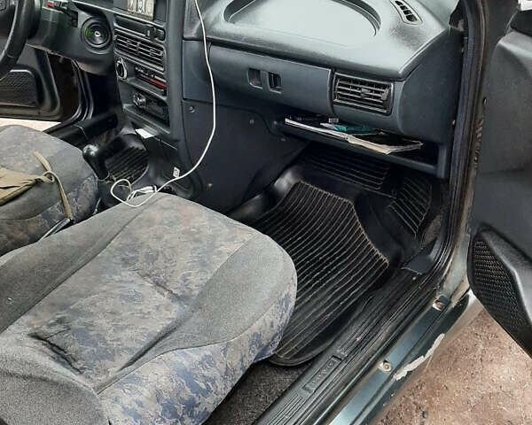 Зелений ВАЗ 2115 Самара, об'ємом двигуна 1.6 л та пробігом 250 тис. км за 2400 $, фото 8 на Automoto.ua