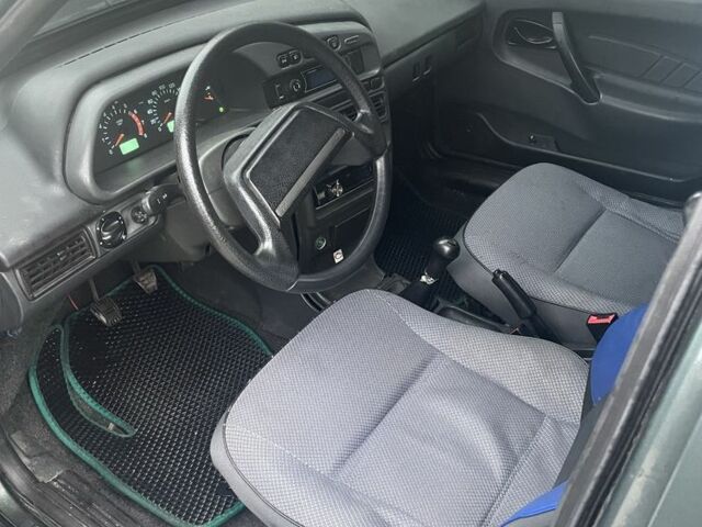 Зеленый ВАЗ 2115 Самара, объемом двигателя 1.6 л и пробегом 131 тыс. км за 1300 $, фото 5 на Automoto.ua