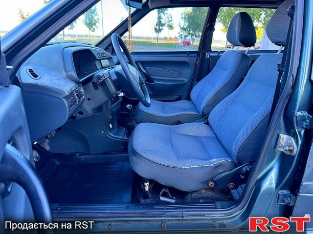 Зеленый ВАЗ 2115 Самара, объемом двигателя 1.6 л и пробегом 182 тыс. км за 1800 $, фото 5 на Automoto.ua