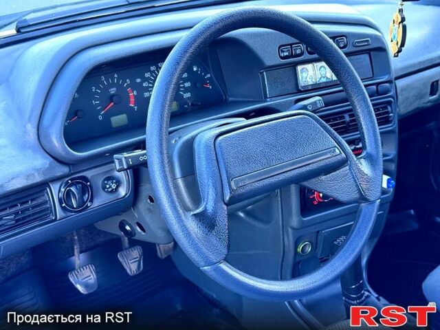 Зеленый ВАЗ 2115 Самара, объемом двигателя 1.6 л и пробегом 182 тыс. км за 1800 $, фото 6 на Automoto.ua