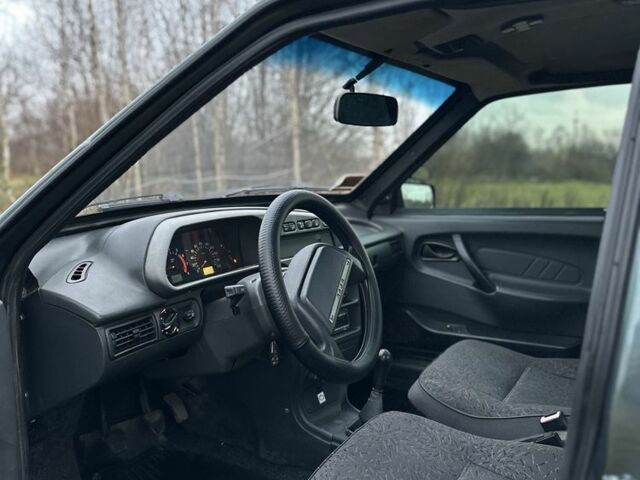 Зелений ВАЗ 2115 Самара, об'ємом двигуна 1.6 л та пробігом 291 тис. км за 1100 $, фото 12 на Automoto.ua