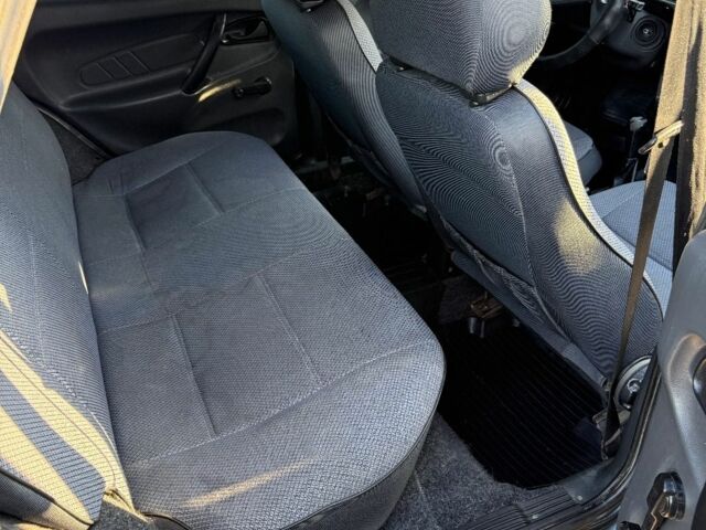 Зелений ВАЗ 2115 Самара, об'ємом двигуна 1.6 л та пробігом 170 тис. км за 2505 $, фото 10 на Automoto.ua