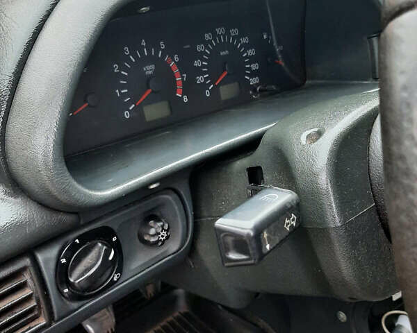 Зелений ВАЗ 2115 Самара, об'ємом двигуна 1.6 л та пробігом 250 тис. км за 2400 $, фото 9 на Automoto.ua