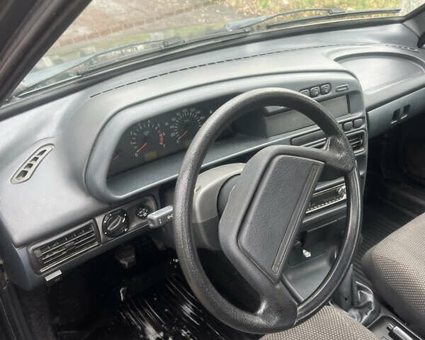 Зеленый ВАЗ 2115 Самара, объемом двигателя 1.6 л и пробегом 160 тыс. км за 2350 $, фото 6 на Automoto.ua