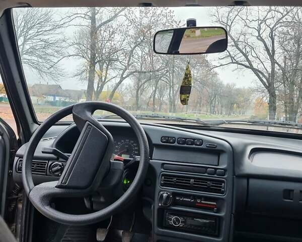 Зелений ВАЗ 2115 Самара, об'ємом двигуна 1.6 л та пробігом 102 тис. км за 2700 $, фото 10 на Automoto.ua