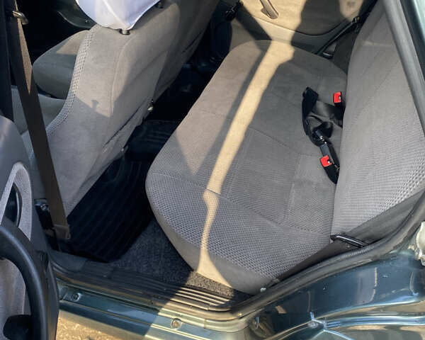 Зеленый ВАЗ 2115 Самара, объемом двигателя 1.6 л и пробегом 76 тыс. км за 3600 $, фото 13 на Automoto.ua