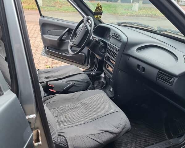 Зелений ВАЗ 2115 Самара, об'ємом двигуна 1.6 л та пробігом 102 тис. км за 2700 $, фото 13 на Automoto.ua