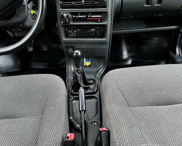 Зеленый ВАЗ 2115 Самара, объемом двигателя 1.6 л и пробегом 250 тыс. км за 1699 $, фото 8 на Automoto.ua