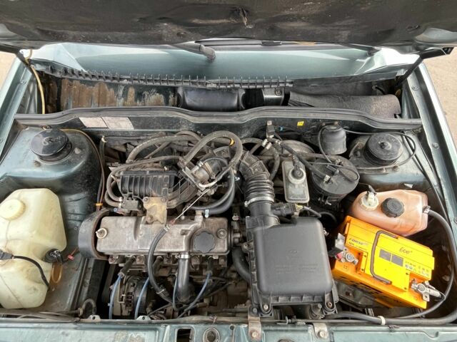 Зеленый ВАЗ 2115 Самара, объемом двигателя 1.6 л и пробегом 193 тыс. км за 2000 $, фото 12 на Automoto.ua