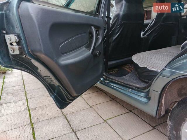 Зеленый ВАЗ 2115 Самара, объемом двигателя 1.6 л и пробегом 130 тыс. км за 1650 $, фото 9 на Automoto.ua