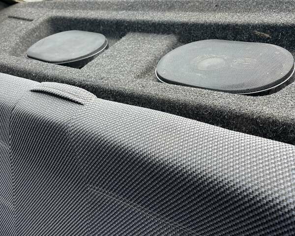 Зеленый ВАЗ 2115 Самара, объемом двигателя 1.6 л и пробегом 193 тыс. км за 2000 $, фото 14 на Automoto.ua