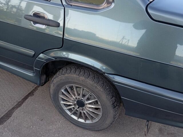 Зеленый ВАЗ 2115 Самара, объемом двигателя 1.6 л и пробегом 142 тыс. км за 2300 $, фото 7 на Automoto.ua