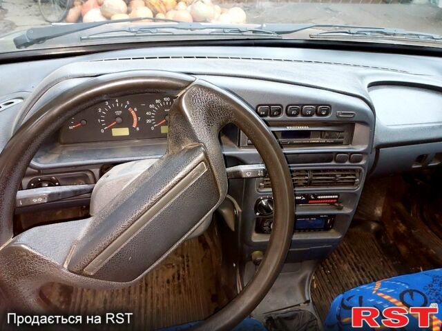 Зеленый ВАЗ 2115 Самара, объемом двигателя 1.6 л и пробегом 130 тыс. км за 2800 $, фото 1 на Automoto.ua