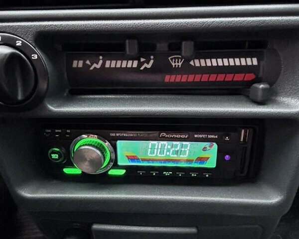 Зеленый ВАЗ 2115 Самара, объемом двигателя 1.6 л и пробегом 36 тыс. км за 4350 $, фото 46 на Automoto.ua