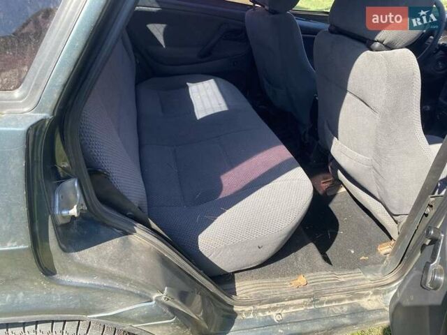 Зеленый ВАЗ 2115 Самара, объемом двигателя 1.6 л и пробегом 160 тыс. км за 1600 $, фото 3 на Automoto.ua