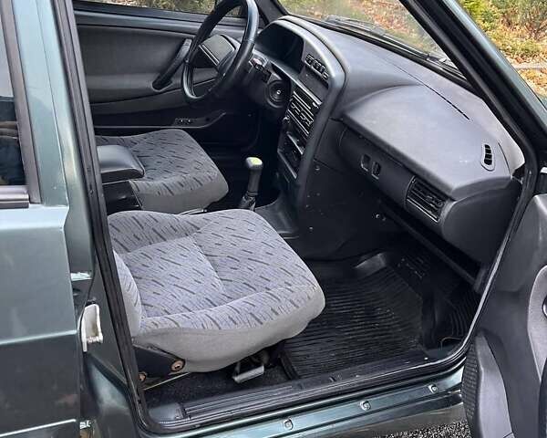 ВАЗ 2115 Самара 2011 у Славуте на Automoto.ua Зелений ВАЗ 2115 Самара, об'ємом двигуна 1.6 л та пробігом 152 тис. км за 2600 $, фото 26 на Automoto.ua