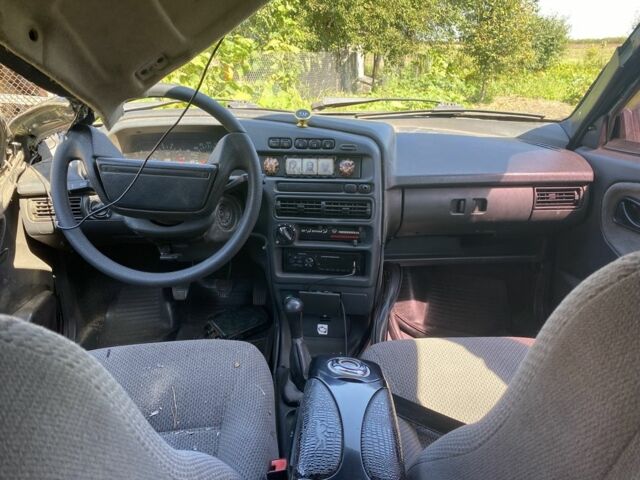 Зеленый ВАЗ 2115 Самара, объемом двигателя 0 л и пробегом 160 тыс. км за 1000 $, фото 3 на Automoto.ua