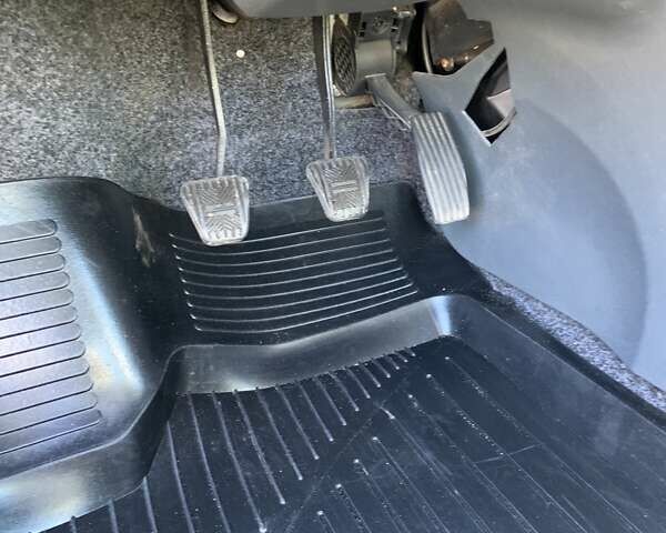 Зеленый ВАЗ 2115 Самара, объемом двигателя 1.6 л и пробегом 53 тыс. км за 3200 $, фото 15 на Automoto.ua