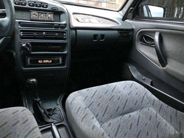 Зеленый ВАЗ 2115 Самара, объемом двигателя 1.6 л и пробегом 245 тыс. км за 2450 $, фото 19 на Automoto.ua