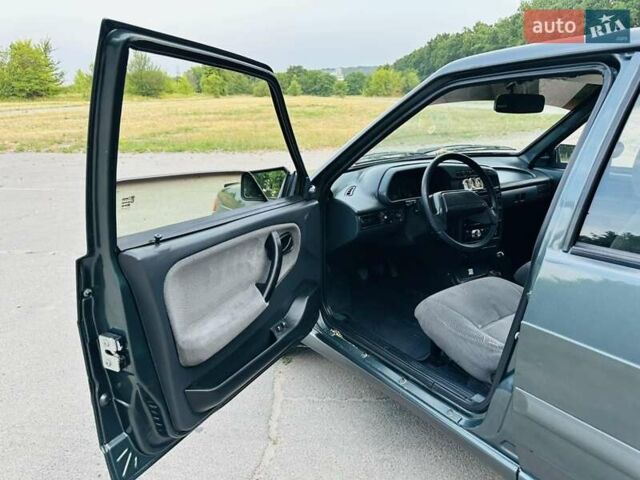 Зелений ВАЗ 2115 Самара, об'ємом двигуна 1.6 л та пробігом 117 тис. км за 2700 $, фото 12 на Automoto.ua