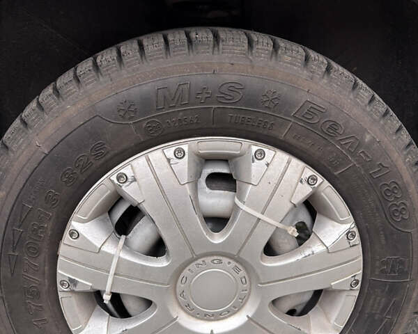 Зеленый ВАЗ 2115 Самара, объемом двигателя 1.6 л и пробегом 36 тыс. км за 4350 $, фото 41 на Automoto.ua