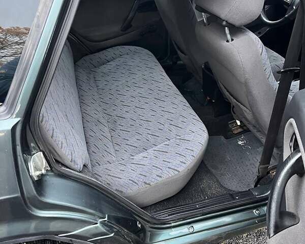 ВАЗ 2115 Самара 2011 у Славуте на Automoto.ua Зелений ВАЗ 2115 Самара, об'ємом двигуна 1.6 л та пробігом 152 тис. км за 2600 $, фото 27 на Automoto.ua