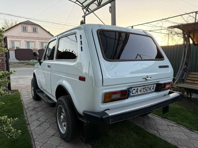Белый ВАЗ 2121, объемом двигателя 1.6 л и пробегом 121 тыс. км за 2999 $, фото 18 на Automoto.ua