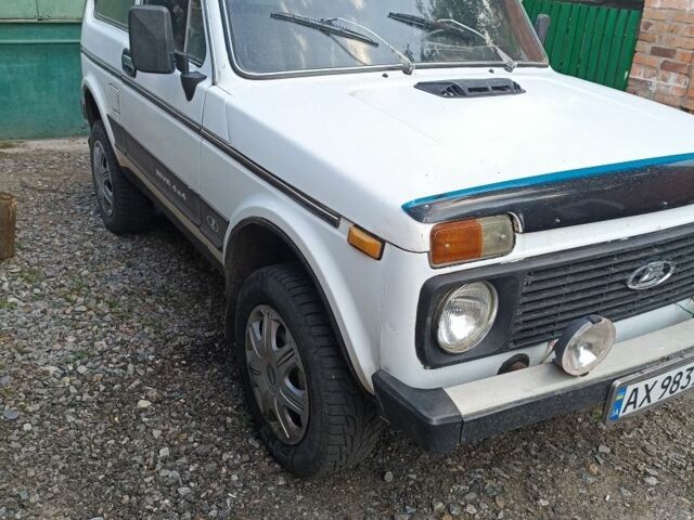 Білий ВАЗ 2121, об'ємом двигуна 1.6 л та пробігом 11 тис. км за 2700 $, фото 2 на Automoto.ua