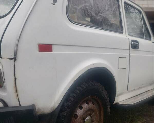 Білий ВАЗ 2121 Нива, об'ємом двигуна 1.6 л та пробігом 10 тис. км за 3000 $, фото 10 на Automoto.ua