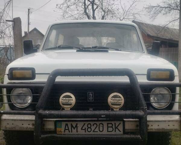 Білий ВАЗ 2121 Нива, об'ємом двигуна 1.6 л та пробігом 10 тис. км за 3000 $, фото 7 на Automoto.ua