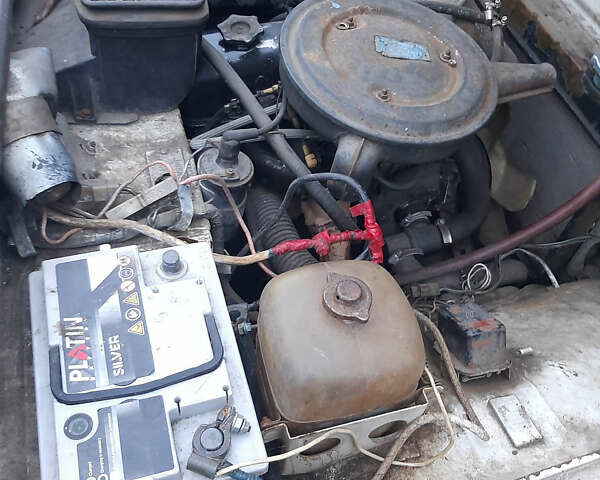 Белый ВАЗ 2121 Нива, объемом двигателя 1.6 л и пробегом 700 тыс. км за 1250 $, фото 4 на Automoto.ua