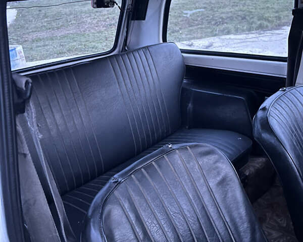 Белый ВАЗ 2121 Нива, объемом двигателя 1.5 л и пробегом 1 тыс. км за 2100 $, фото 13 на Automoto.ua