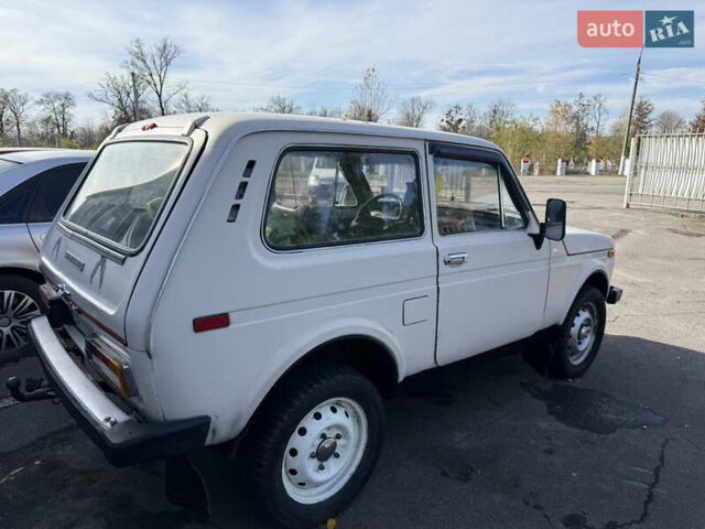 Білий ВАЗ 2121 Нива, об'ємом двигуна 1.59 л та пробігом 100 тис. км за 1350 $, фото 2 на Automoto.ua