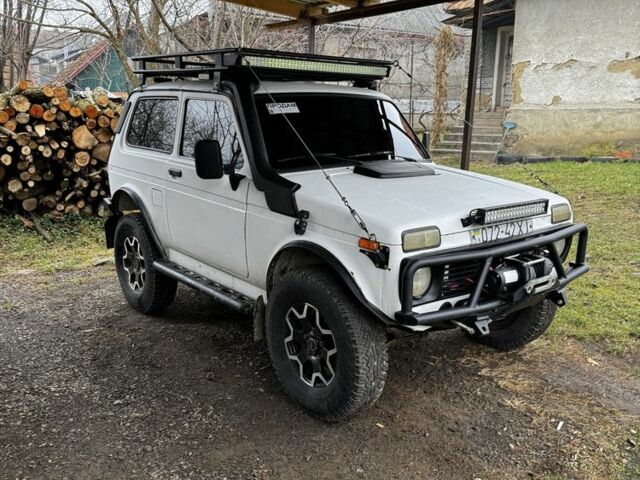 Белый ВАЗ 2121, объемом двигателя 1.6 л и пробегом 150 тыс. км за 4000 $, фото 19 на Automoto.ua