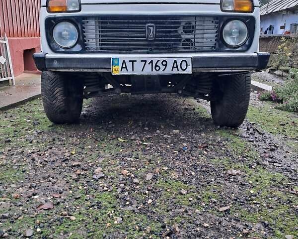 Білий ВАЗ 2121 Нива, об'ємом двигуна 1.6 л та пробігом 90 тис. км за 3500 $, фото 8 на Automoto.ua