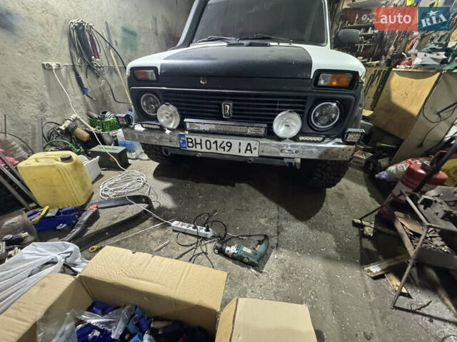 Білий ВАЗ 2121 Нива, об'ємом двигуна 1.9 л та пробігом 120 тис. км за 3500 $, фото 11 на Automoto.ua