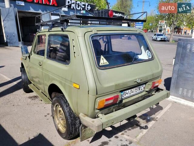 Белый ВАЗ 2121 Нива, объемом двигателя 1.57 л и пробегом 849 тыс. км за 1200 $, фото 3 на Automoto.ua