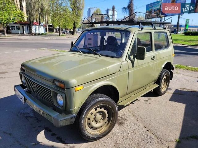 Белый ВАЗ 2121 Нива, объемом двигателя 1.57 л и пробегом 849 тыс. км за 1200 $, фото 2 на Automoto.ua