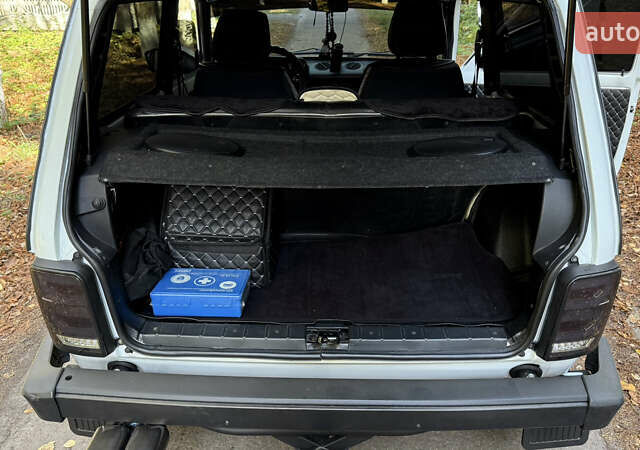 Белый ВАЗ 2121 Нива, объемом двигателя 1.57 л и пробегом 97 тыс. км за 4000 $, фото 8 на Automoto.ua