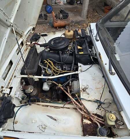 Белый ВАЗ 2121 Нива, объемом двигателя 1.7 л и пробегом 100 тыс. км за 1100 $, фото 5 на Automoto.ua