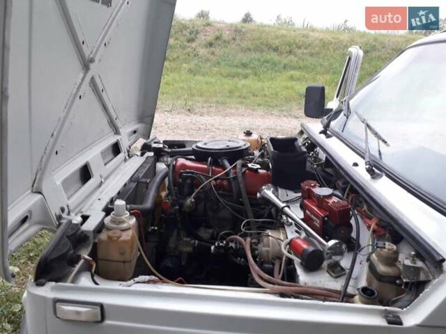 Білий ВАЗ 2121 Нива, об'ємом двигуна 1.6 л та пробігом 200 тис. км за 3050 $, фото 6 на Automoto.ua